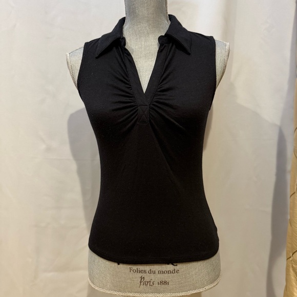 Vintage “Liquid” Black sleeveless collared top with ruched detail, Sz S - Picture 2 of 8